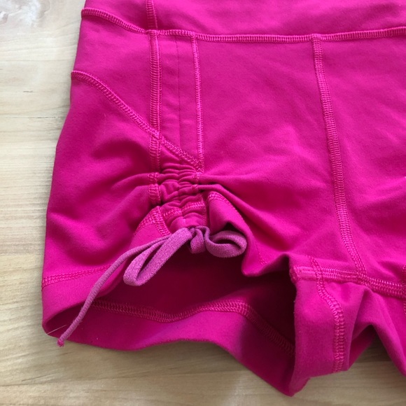 Lululemon Athletica Liberty Short Jewelled Magenta - Picture 3 of 9